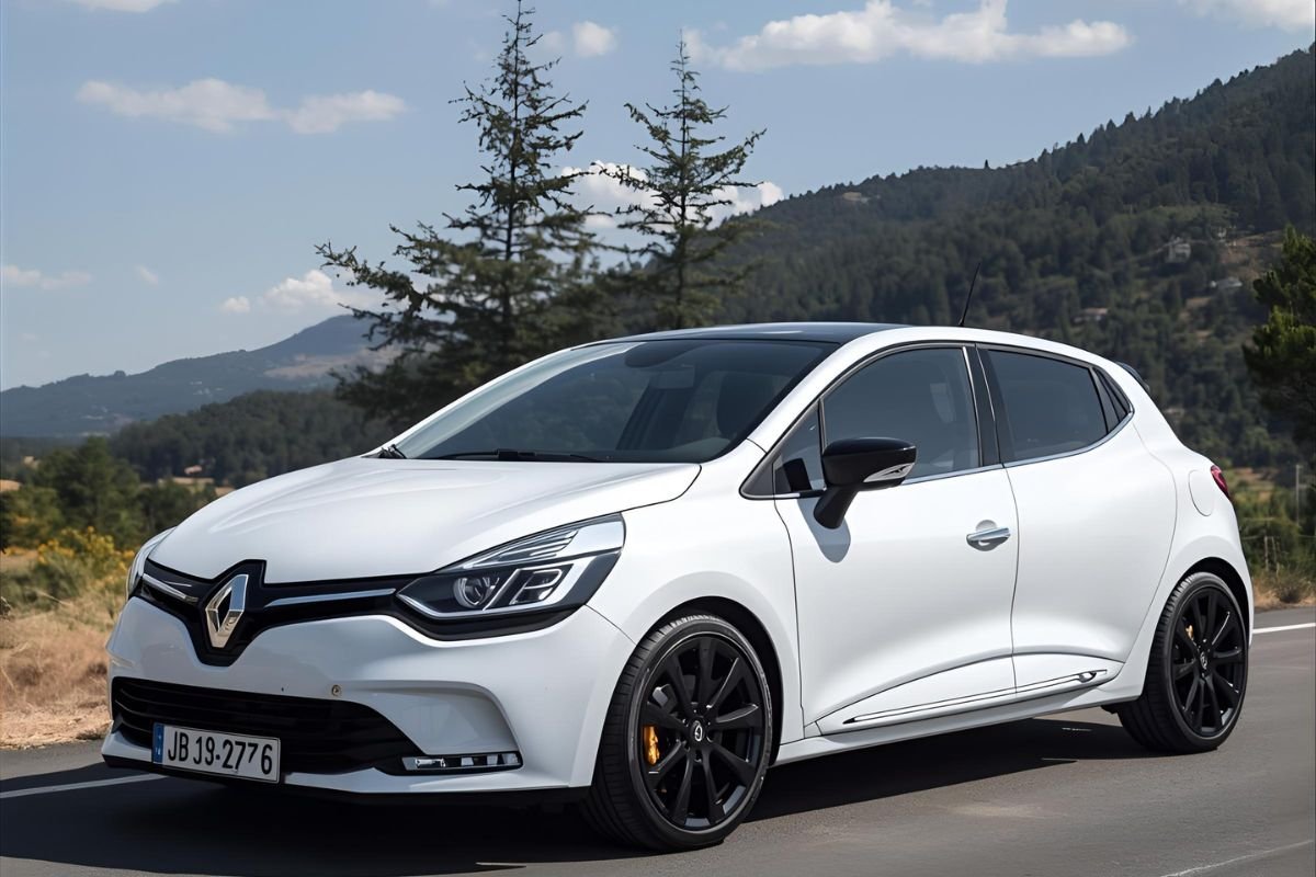 renault clio (1)